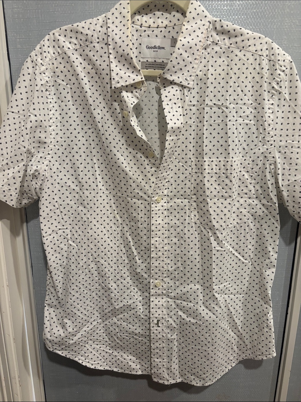 Goodfellow & Co White Short-Sleeve Button-Down Shirt with Navy Micro Dot Print